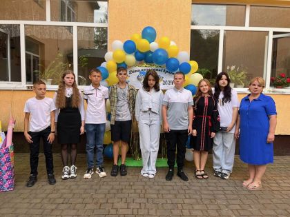 8 клас, класний керівник Булеховець Оксана Григорівна